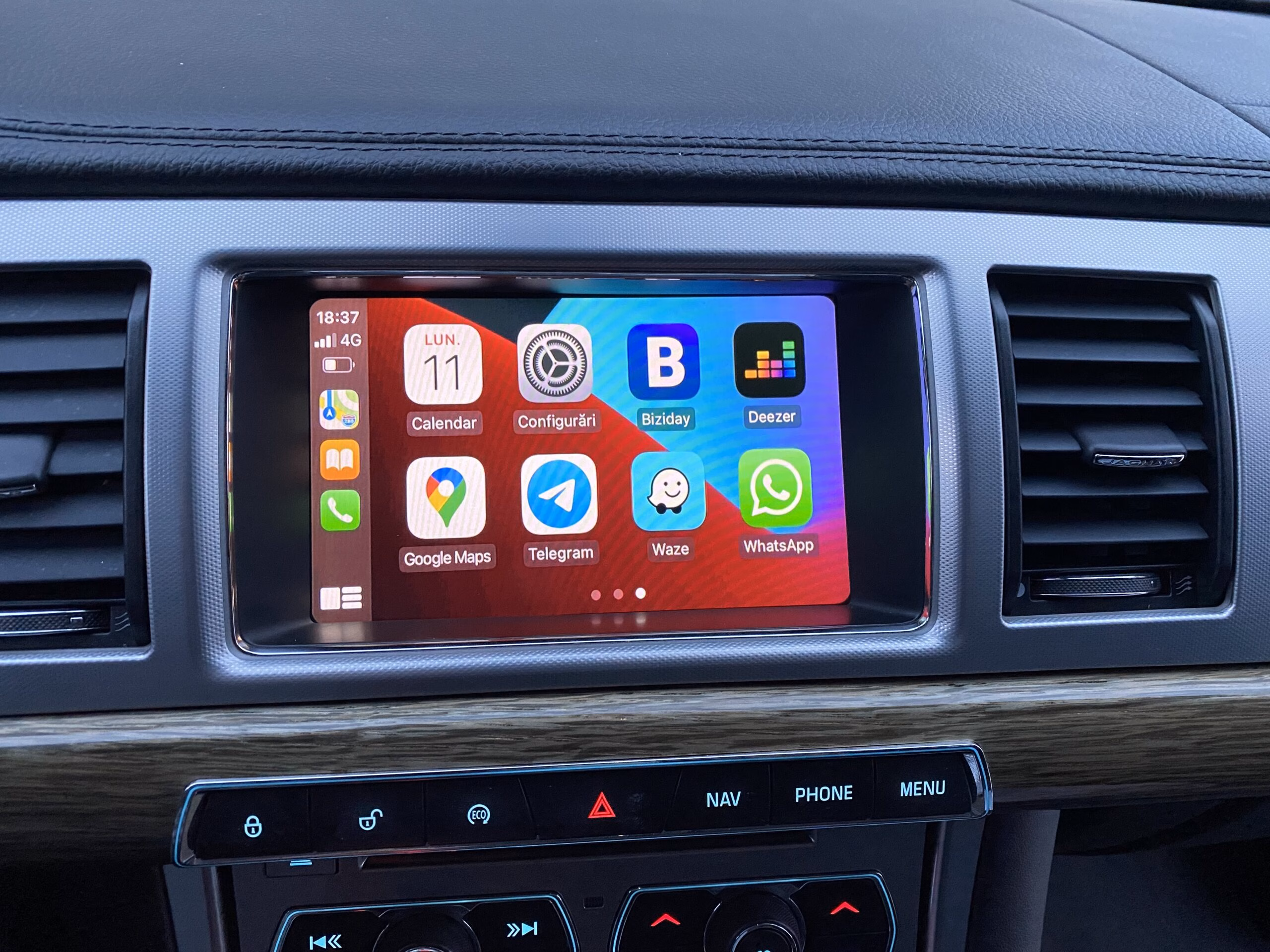 Wireless Carplay, Android auto pentru Land Rover si Jaguar cu sistem multimedia Bosch si cu display de 8". Mirror link si USB multimedia player - imagine 12